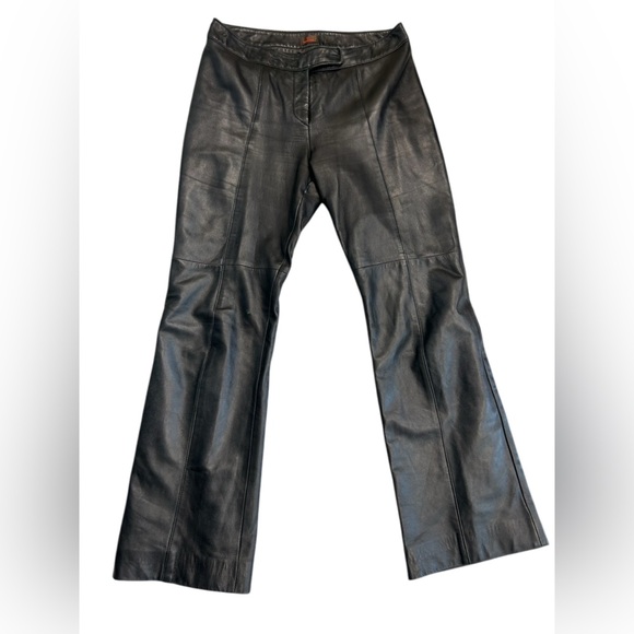 Danier size 8 Black Leather Pants in good condition- minor wear throughout. - Picture 13 of 13